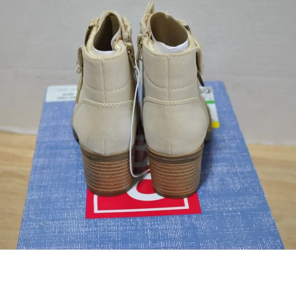 Pop Girl's Venti Block Heel Lace Up Boots Bone Color Size 11M